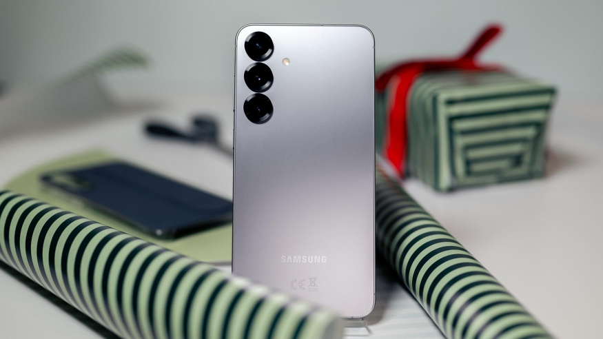 Řadu Galaxy S26 čekají velké změny. Potěší nejen fanoušky kompaktních smartphonů