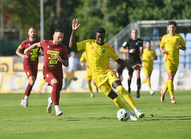 Přestup Mbodjiho do Slavie? Nabídka přišla, potvrzuje šéf Jihlavy