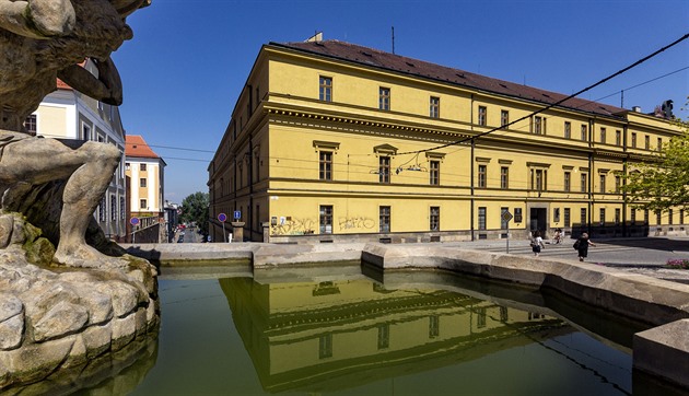 Restaurace i fitness. Z Hanáckých kasáren bude živé centrum, plánuje nový majitel
