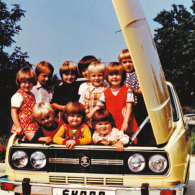 Kolik lidí se vejde do auta? Do felicie až 28, do octavie 34 a do smartu i 20