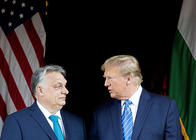 Trump volal Orbánovi. Chtěl vědět, proč blokuje cestu Ukrajiny do EU