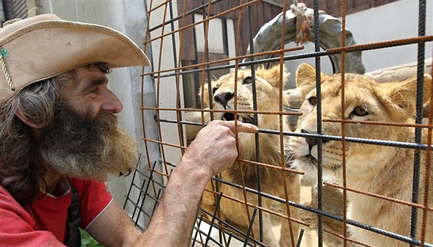 Humpolec zabavil přes sto zvířat z nevyhovujícího chovu, šelmy tam zůstávají