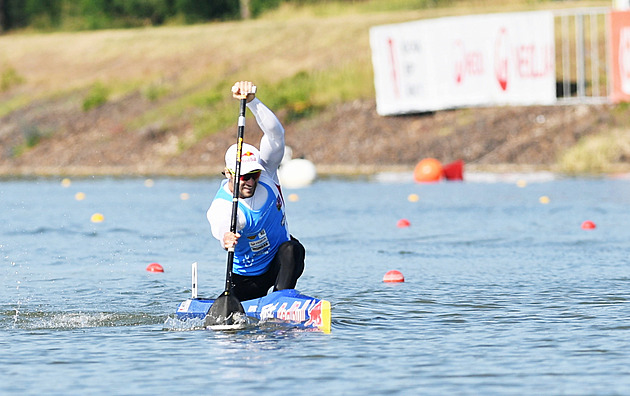 Fuksa začal mistrovství světa parádně, ovládl rozjížďky na 500 metrů