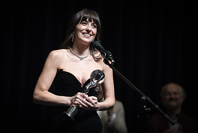 Útěk ze stínu Padesáti odstínů. Krásná Dakota Johnsonová obsadila naše kina