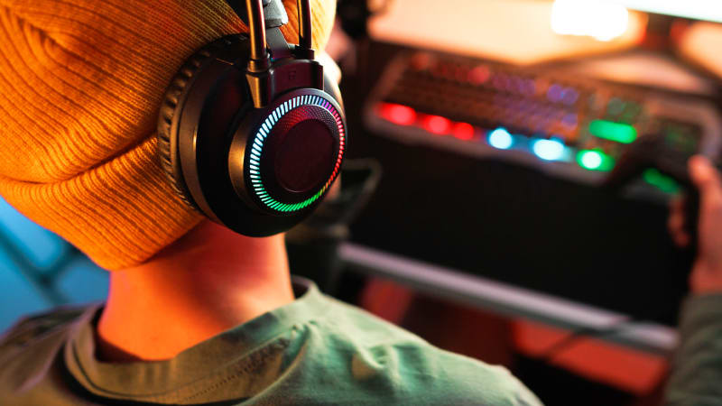 Vysílal vlastní týrání, po 298 hodinách zemřel. Uvízl jsem ve hře na smrt, varoval matku