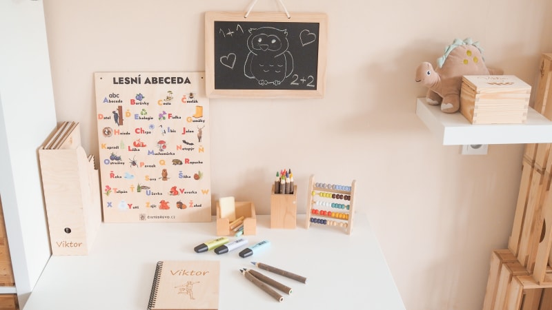 S malým školákem přicházejí velké změny. Víte, jak připravit pokojíček pro prvňáčka?