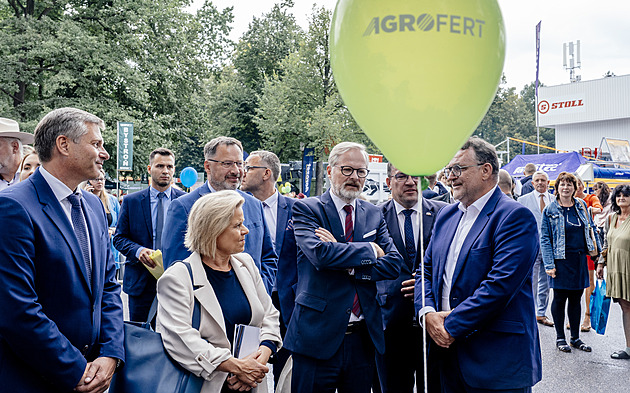 Do českého zemědělství půjde za pět let 200 miliard, ujistil Fiala na Živitelce