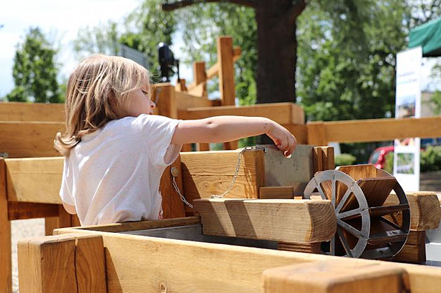 Pítka i mlýnky. Mezi paneláky ve městech Olomouckého kraje poteče voda