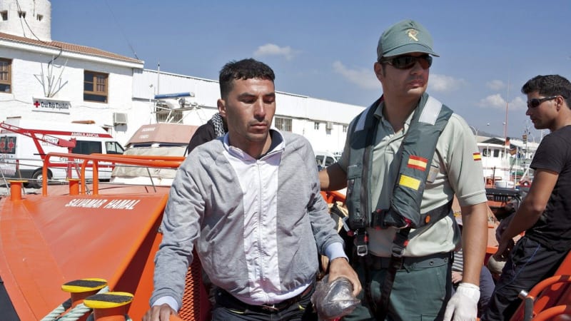 KOMENTÁŘ: Deset let od slavného výroku Merkelové není cesty zpět. Evropa patří migrantům