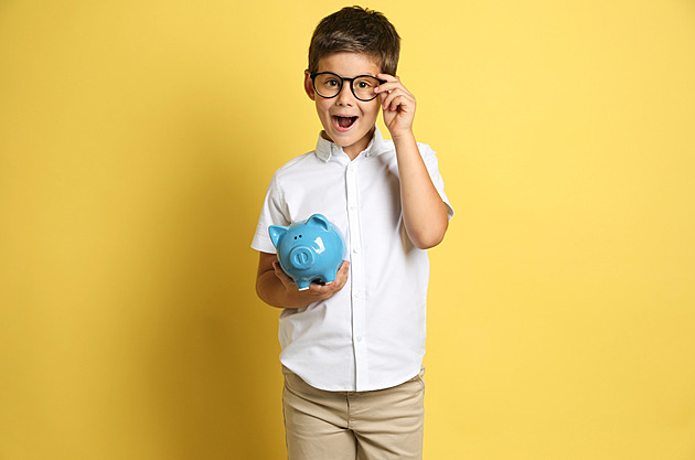 Odměna i za domácí práce a kolik je tak akorát? Odborníci radí, jak na kapesné