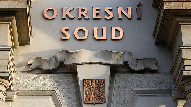 Začíná soud s vojenskými instruktory, čelí obžalobě kvůli smrti studenta