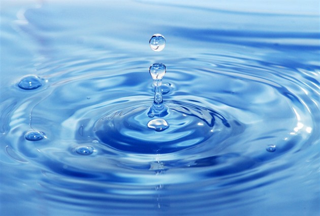 Anonym vyhrožuje otravou pitné vody smrtícím jedem. Rakušan uklidňuje