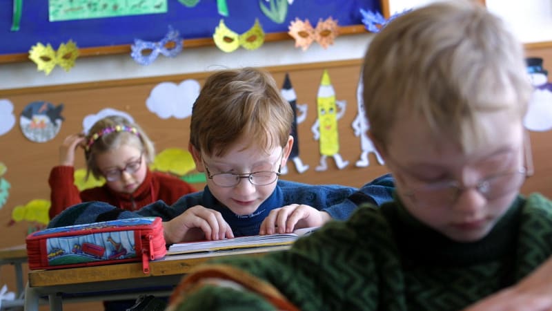 Nastává éra krátkozrakých? Vada může postihnout 4 z 10 dětí, dá se jí však předejít