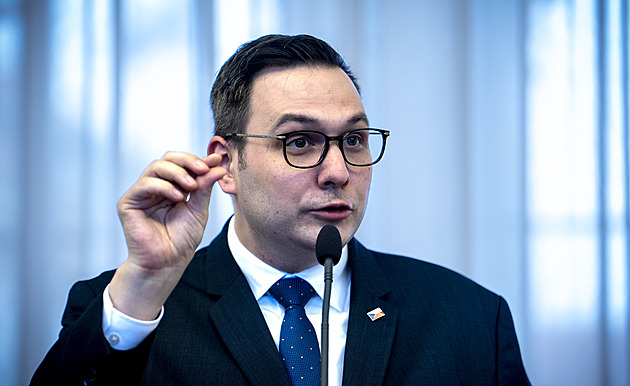 Lipavský předvolal ruského velvyslance kvůli dronům v Polsku, přijal ho náměstek