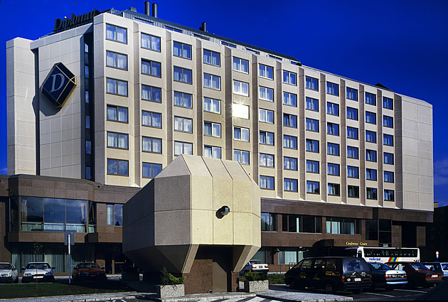 Hotelové impérium Kellnerových se rozrůstá, PPF kupuje Diplomat v Dejvicích