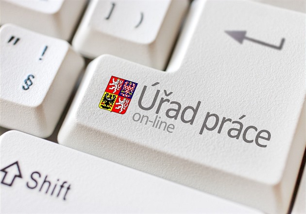 Nová superdávka je tu. Koho se týká, kdy začne platit a jak o ni žádat