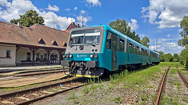 Na co zírá mašinfíra: Ze Slovácka na Slovensko tunelem pod Bílými Karpaty