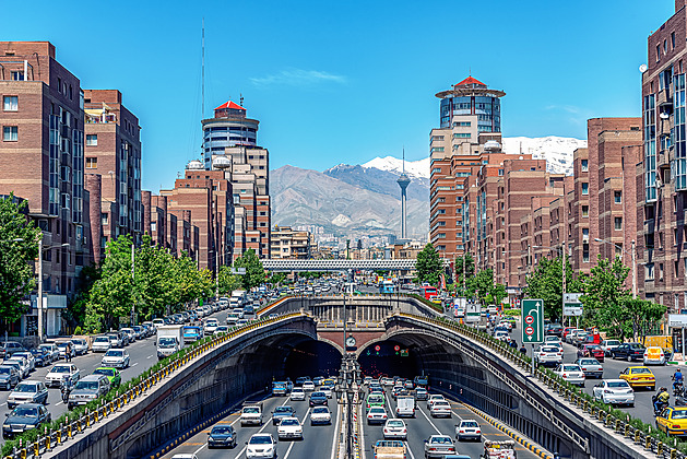 „Už nejde o návrh, ale nutnost.“ Prezident Íránu trvá na přesunu metropole