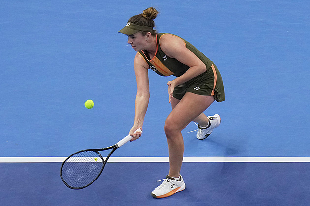 Tenis ONLINE: Nosková ve finále dostala kanára, ve druhém setu se zvedá