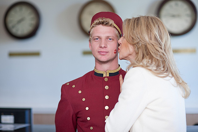 Nesourodý vztah láká k pohledům. Vyrovnejte se ze zíráním okolí