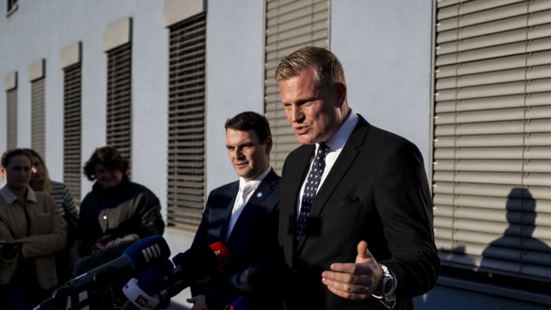 Experti: Turek by jako ministr škodil na jakémkoli resortu. V zahraničí mu nepodají ruku