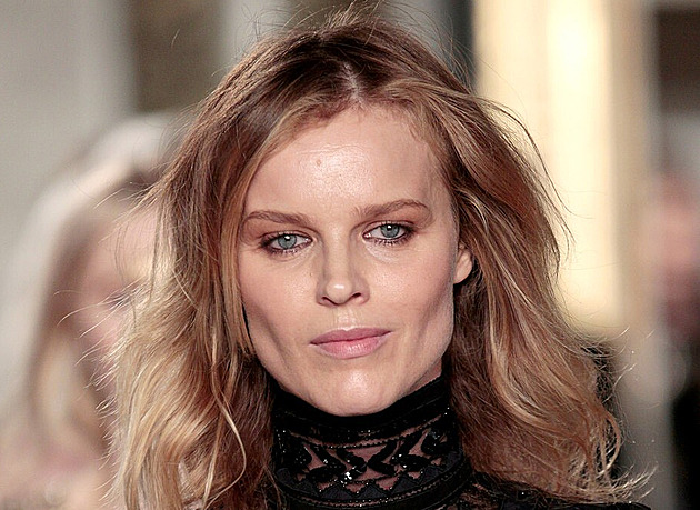 Eva Herzigová. Ve světě vášně a poetiky kalendáře Pirelli bude českou stopou