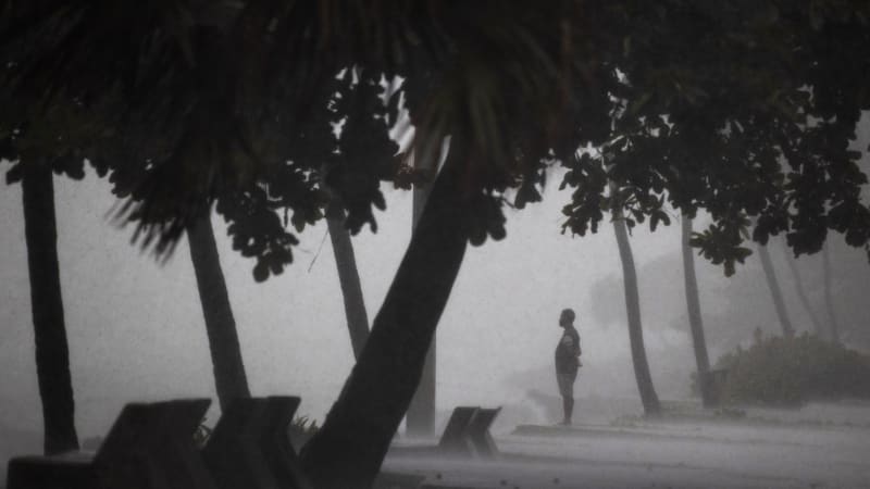 Na Jamajku se žene něco těžko představitelného, trnou experti. Hurikán Melissa stále zesiluje