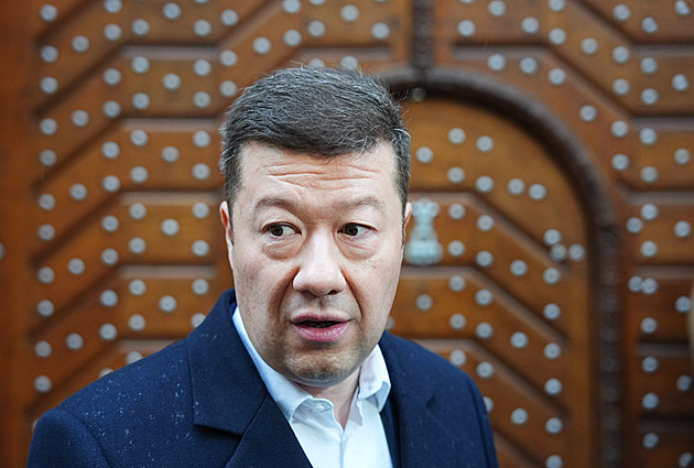 Migrant s nožem? Kampaň SPD se podobá nacistické propagandě, uvedl soud