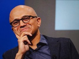 CEO Microsoftu: AI čipy nám leží na skladě, nemůžeme je připojit, není elektřina