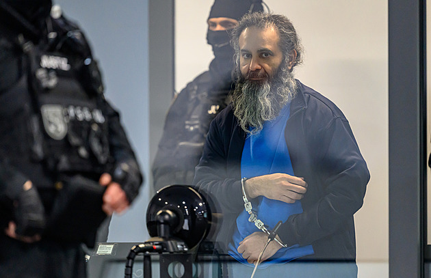 Útočník z Magdeburku u soudu mluvil hodiny, líčení využil k sebeprezentaci