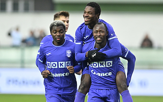 ONLINE: Bohemians - Karviná 0:3, smršť ve druhém poločase, třetí gól dává Ayaosi