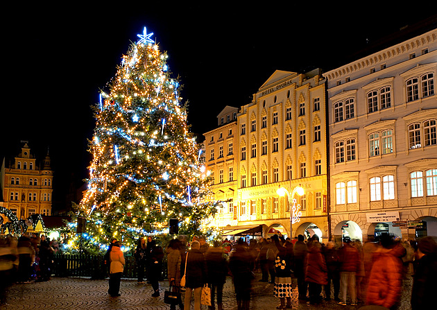 Božíhodové tradice. Postel nestelte, hodujte a po návštěvách nezametejte