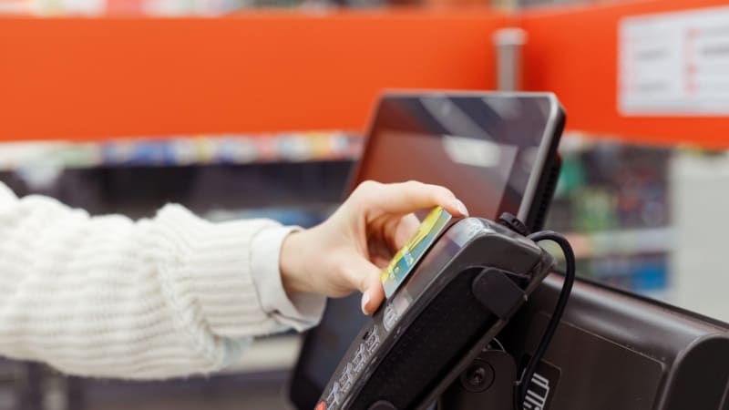 ANKETA: Samoobslužné pokladny Češi bojkotují i milují. Jaký na ně máte názor vy?