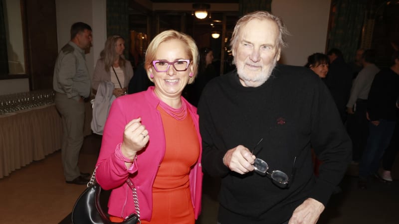 Nebyl jsem dobrý otec, přiznával Štěpnička. Dcera se o něj starala, se synem se nenáviděli